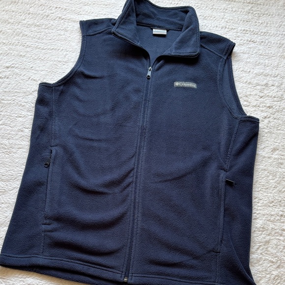 Columbia Other - Columbia Men's Navy Fleece Vest size L Tall